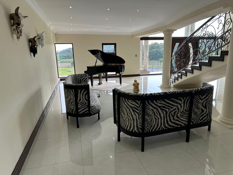 5 Bedroom Property for Sale in Golf View North West